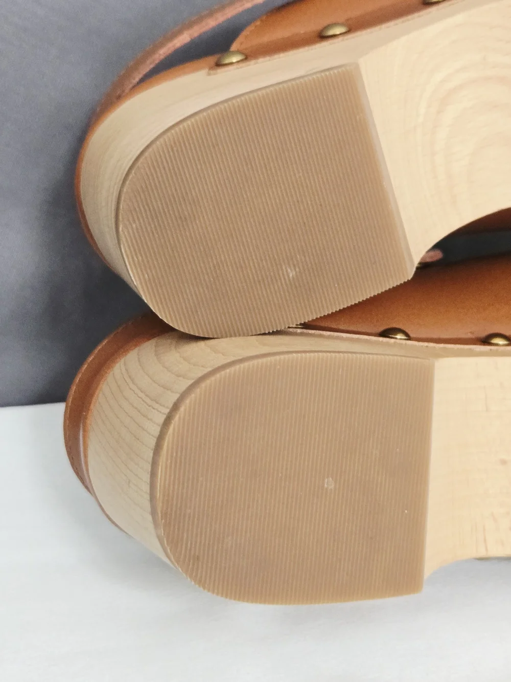 J. Crew Convertible Leather Clogs Tan Brown Studded Wood Platform Mules Size 8.5